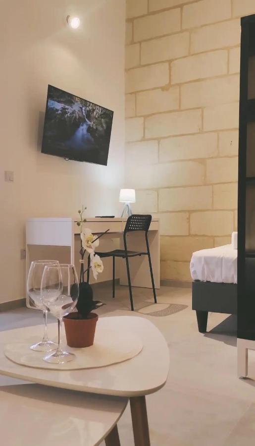 Отель Ninety Eight Boutique Living Cospicua Экстерьер фото